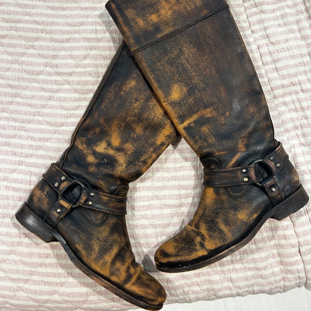 Frye Women's Distressed Brown Leather Boots